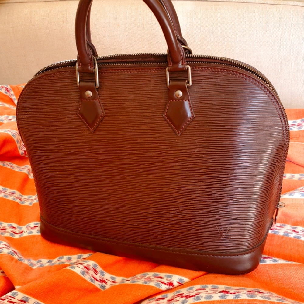 Louis vuitton epi moka alma
